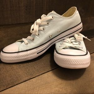 Converse All⭐️Stars in a light aqua/pale blue!